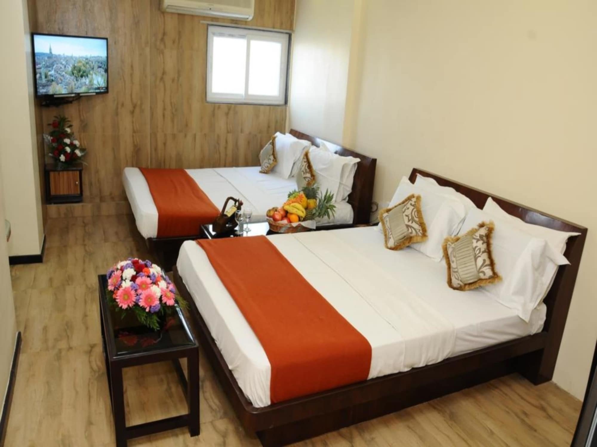 Kanchi Residency Chennai Bagian luar foto